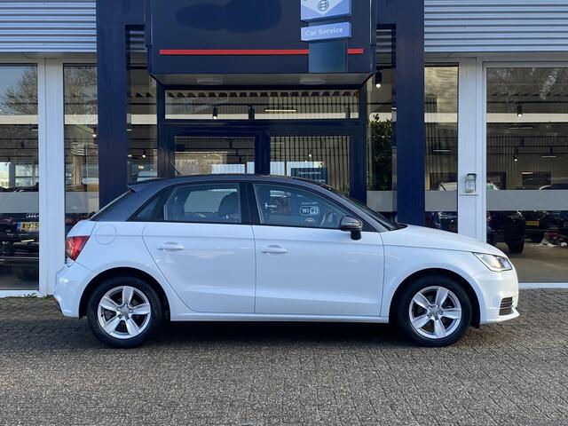Audi A1 Sportback 1.0 TFSI Adrenalin / Automaat / 34.000 KM! / Cruise-Control / Climate-Control / Stoelverwarming / Radio-Bluetooth / Navi / Armsteun-Voor / PDC V+A / 15'' LMV / All-Season / ENZ.