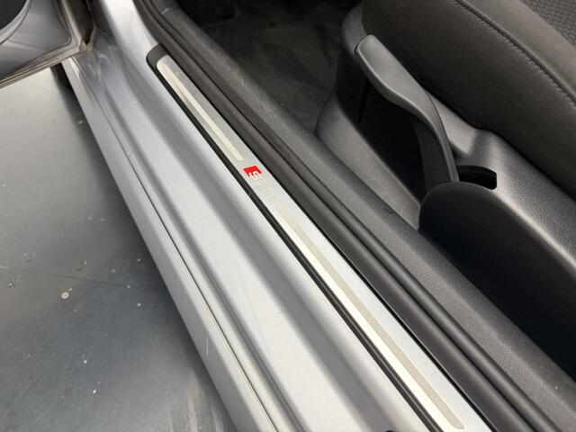 Audi A1 1.0 TFSI Adrenalin S-Line | 17'' LM Velgen | NL Auto