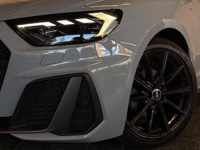 Audi A1 Sportback 35 TFSI S-Line Edition Black Aut Sfeerv Camera Virtual 18''