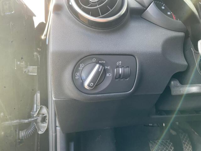 Audi A1 Sportback 1.0 TFSI Advance Auto maat S-Line Leder|complete auto