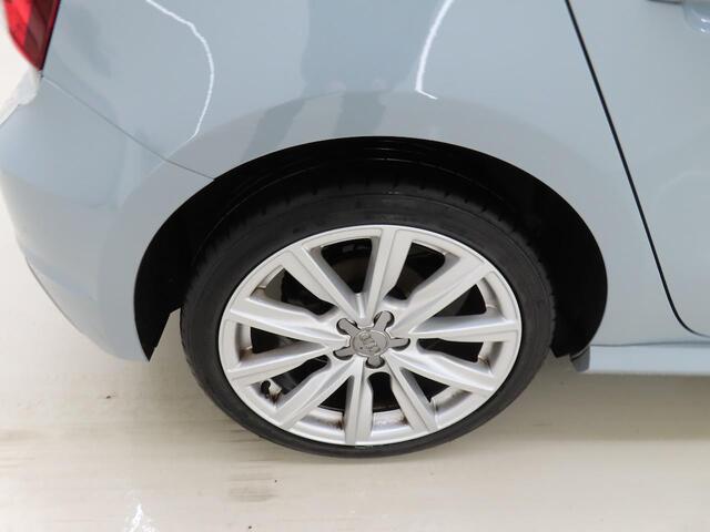 Audi A1 Sportback 1.0TFSi Pro Line 5DRS / Airco / Cruise / Navigatie / 17''LMV / Parkeersensoren