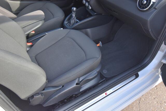 Audi A1 1.0 TFSI Adrenalin S-Line ,AIRCO , BL TOOTH , LMV17 , MISTL V ,