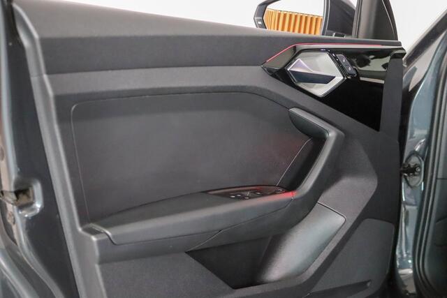 Audi A1 Sportback 30 TFSI Advanced epic Stoelverwarming, Apple Carplay/Android Auto, Camera, Digitale Cockpit,