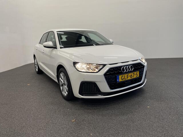 Audi A1 Sportback 30 TFSI 110pk S-Tronic Advanced edition Navigatie Apple Carplay / Android Auto Climate Control Camera Parkeer sensoren Dab