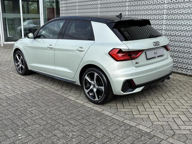 Audi A1 Sportback 25 TFSI S edition 3-spaaks sport afgevlakt stuur \ Audi phone box \ Autom. Airco 2 zones \ Dak in contrastkleur \ Optiekpakket zwart plus \ Privacy glas \