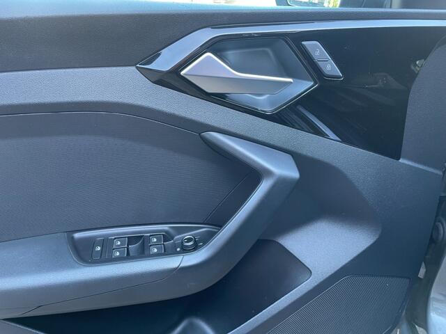 Audi A1 30 TFSI S LINE