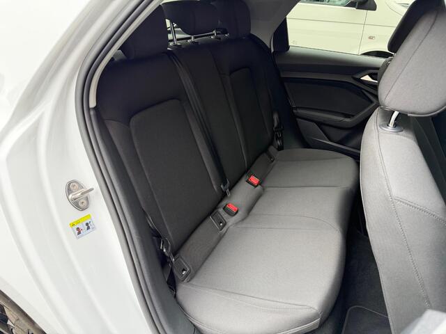 Audi A1 Sportback 30 TFSI S Line Navi Cruise PDC