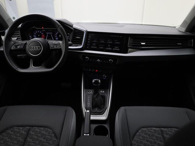 Audi A1 Sportback 30 TFSI/116PK S Line · Apple/Android Car Play · Camera + Parkeersensoren · LED · Clima · Garantie t/m 20-04-2029 of 80000km.