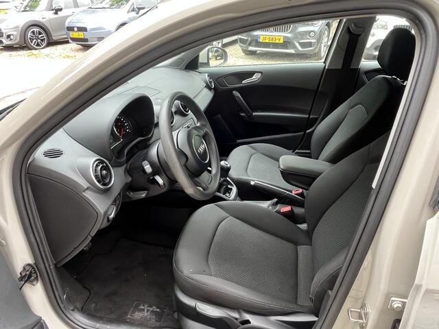 Audi A1 Sportback 1.0 TFSI Airco/Audio/Lm