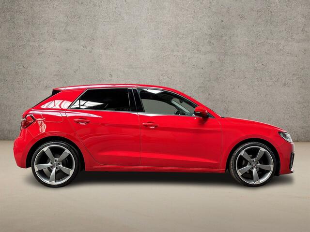Audi A1 Sportback 25 TFSI Sport (VIRTUAL COCKPIT, APPLE CARPLAY, GROOT NAVI, GETINT GLAS, PARKEERSENSOREN, SPORTSTOELEN, CRUISE, LANE ASSIST, NIEUWSTAAT)