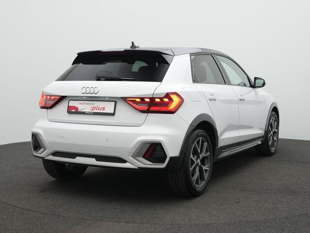 Audi A1 citycarver 30 TFSI 116 pk | Sportstoelen | Navigatie | Virtual Cockpit | Parkeersensoren achter