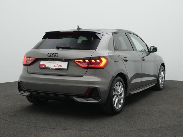 Audi A1 Sportback 30 TFSI 116 pk S-tronic S-Line | Achteruitrijcamera | Navigatie | Carplay | 2-zone Climatronic