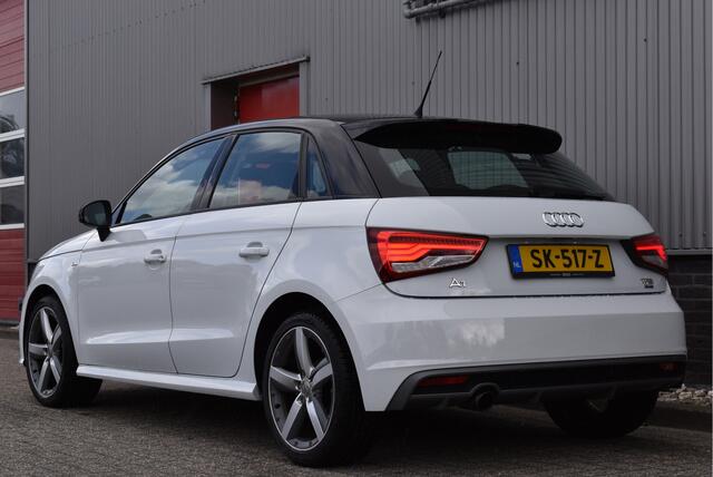 Audi A1 Sportback 1.0 TFSI S-Line Cruise, Origineel NL, Multi. stuur, A/C, 5-drs, LMV 17"