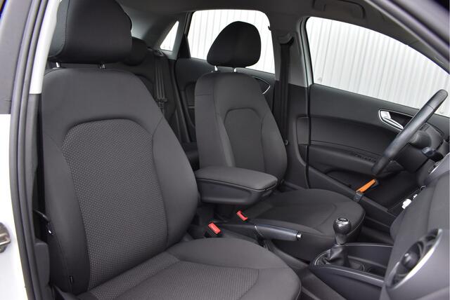 Audi A1 Sportback 1.0 TFSI S-Line Cruise, Origineel NL, Multi. stuur, A/C, 5-drs, LMV 17"