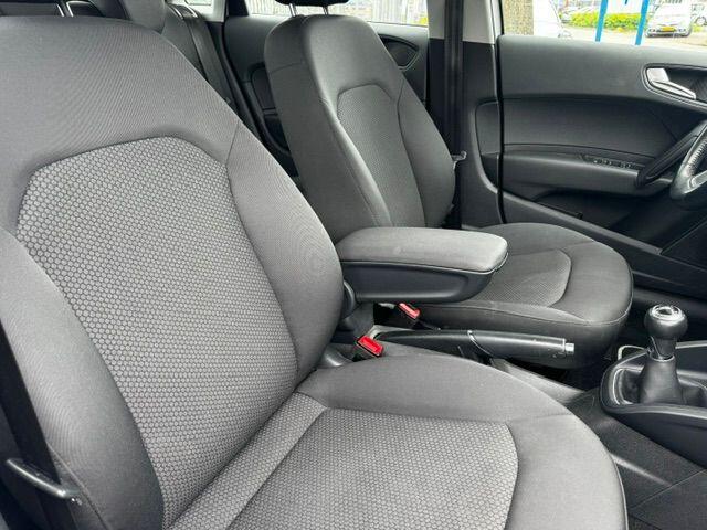 Audi A1 Sportback 1.0 TFSI 5deurs Advance S-Line Airco,Cruisecontrol,Navigatie