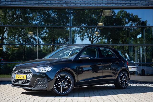 Audi A1 Sportback 25 TFSI Pro Line , Cruise control. Carplay,