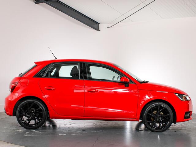 Audi A1 Sportback 1.0 TFSI Pro Line Automaat, Stoelverwarming, Bluetooth, Navigatie