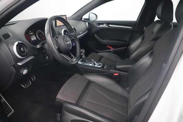 Audi A3 Limousine 30 TFSI Sport S Line Edition NAP! Automaat Half Leder Sportstoelen 18 inch Full LED Navigatie Bluetooth Cruise Parkeersensor