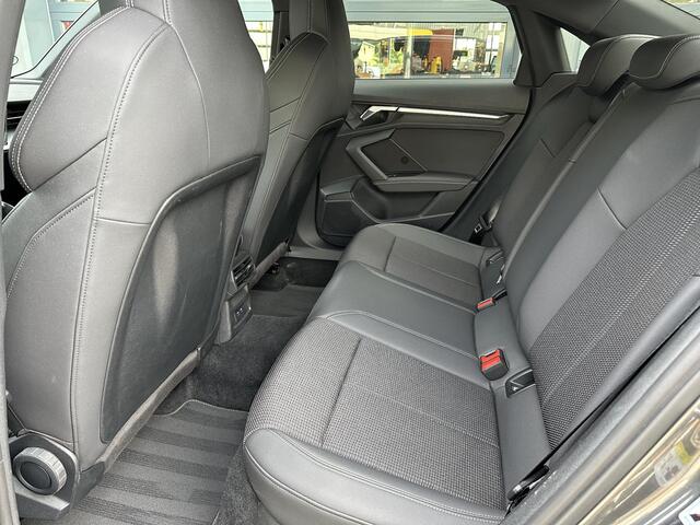 Audi A3 Limousine 35 TFSI S-Line edition one