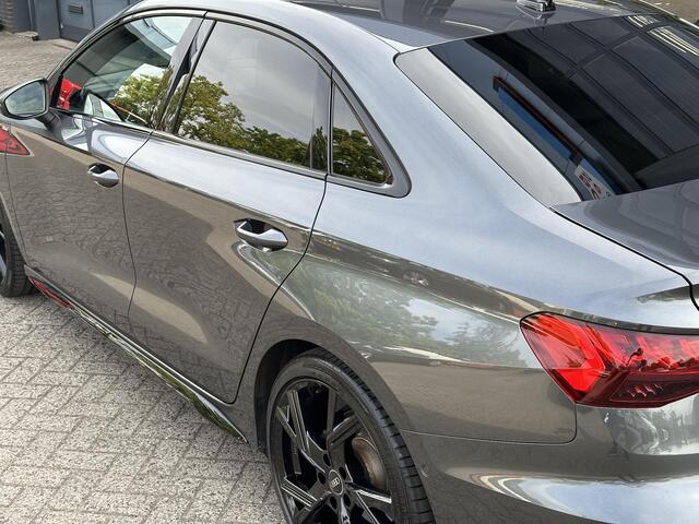 Audi A3 Limousine 35 TFSI S-Line edition one