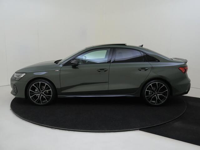 Audi A3 Limousine 35 TFSI S-tronic S edition | Panoramadak | Carbon pakket | Verwarmbare voorstoelen | Optiekpakket zwart PLUS | 19 inch LM velgen