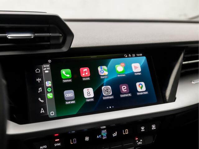 Audi A3 Limousine 30 TFSI Sport Automaat (GROOT NAVI, APPLE CARPLAY, CAMERA, ADAPTIVE CRUISE, LM VELGEN, DIGITAAL DASHBOARD, SPORTSTOELEN, NIEUWE APK, NIEUWSTAAT)