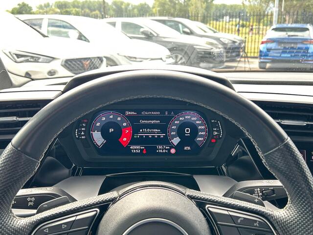 Audi A3 Limousine 30 TFSI S edition 110 pk S-tronic | Verlengde garantie | Navigatie | Zwart Optiek | Stoelverwarming | Parkeersensoren (Park assist) | Cruise control | Full-LED koplampen |