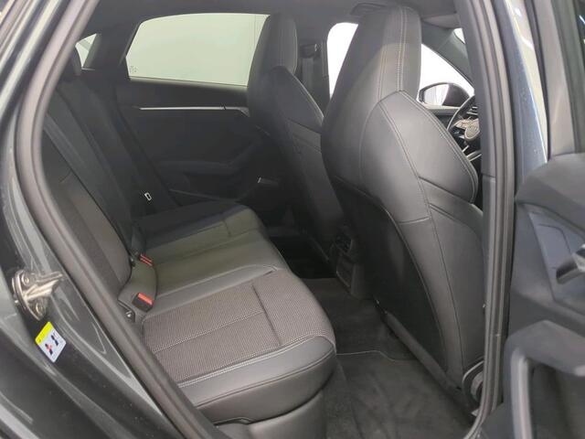 Audi A3 Limousine 30 TFSI S edition | Navi | Virtual | Stoel Verwarming |