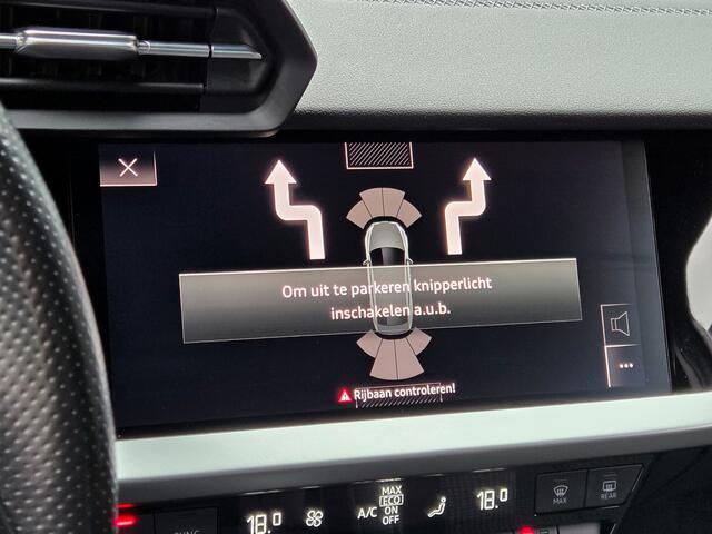 Audi A3 Limousine 30 TFSI AUT7 3x S-LINE BLACK-EDITION SPORTSTOELEN PARKASSIST NAVI DIGIDASH 19 INCH.LMV PDC