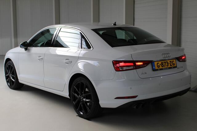 Audi A3 Limousine 35 TFSI 150PK Navigatie | Lichtmetalen velgen | Cruise Control
