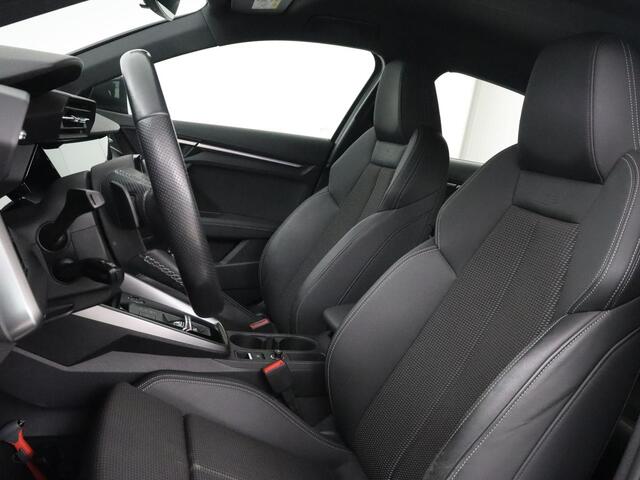 Audi A3 30 TFSI edition one | Stoelverwarming | Matrix LED | Virtual Cockpit | Carplay | Half leder | Navigatie | Parkeerhulp