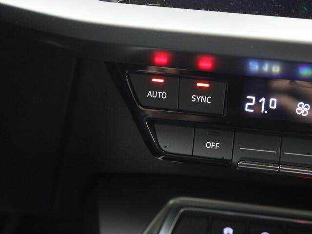 Audi A3 Limousine 30 TFSI/110PK S-tronic Advanced edition · Camera · Trekhaak · Apple/Android Car Play · Navigatie