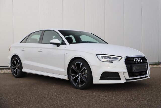 Audi A3 Limousine 30 TFSI Sport S Line Edition Automaat Half Leder Sportstoelen Nieuwe 18 inch Velgen Vredestein All-season Banden! Full LED Navigatie Bluetooth Climate Cruise Parkeersensor