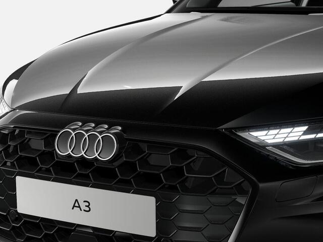 Audi A3 Limousine 30 TFSI Advanced edition 116 PK · Assis.pak Driving+Parking plus · Privacyglas · 3-spaaks sport mf+ afgevl padd