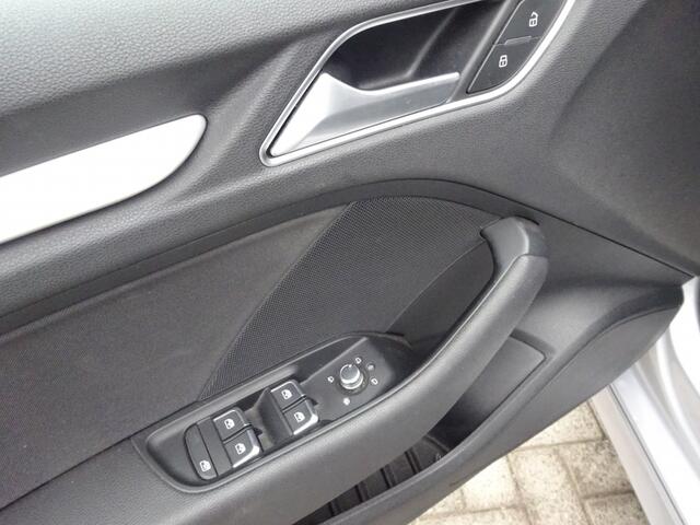 Audi A3 1.0 TFSI Sport S-Line Edition, Panorama