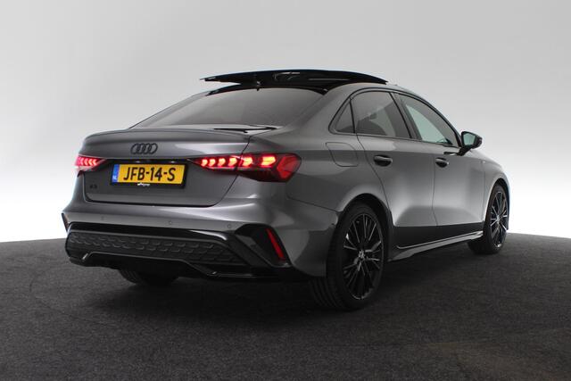 Audi A3 Limousine S edition 35 TFSI 150 pk | Panoramadak | Sonos Premium 3d | Lichtpakket Pro Ambient Light