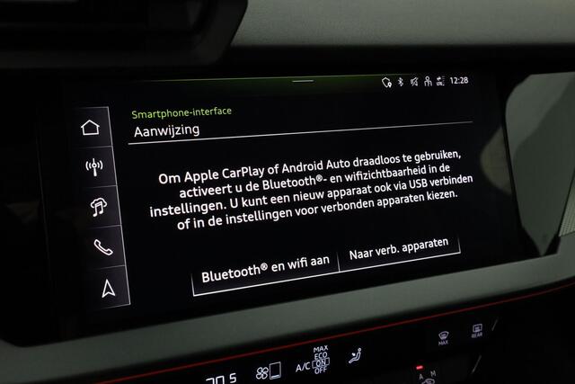 Audi A3 Limousine S edition 35 TFSI 150 pk | Panoramadak | Sonos Premium 3d | Lichtpakket Pro Ambient Light