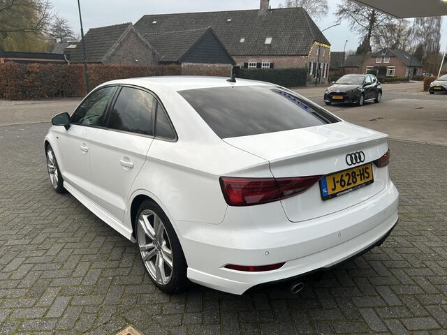 Audi A3 Limousine 30 TFSI Advance Sport S-Line