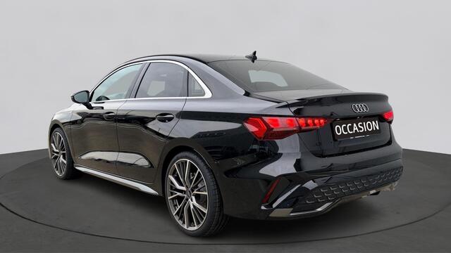 Audi A3 Limousine 30 TFSI 116Pk S Edition / Stoelverwarming / Camera / 19'' LMV