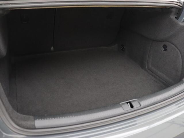 Audi A3 1.0 TFSI Design Pro Line Plus | Stoelverwarming | Trekhaak | Sportstoelen | Full LED | Navigatie | DAB | Cruise control | Climate control | Parkeerhulp | Bluetooth