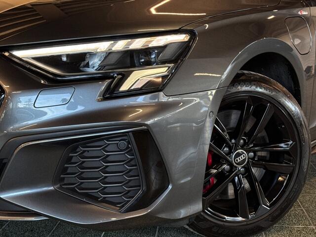 Audi A3 45 TFSIe S-Line Black Edition 245pk Camera Stoelv LED 17''