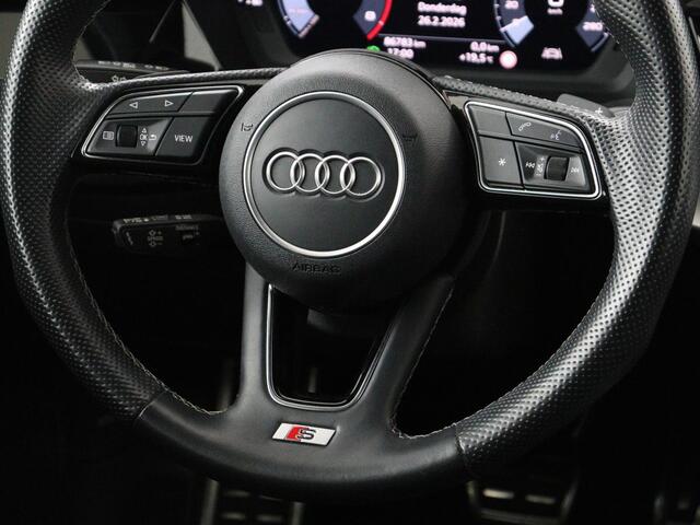 Audi A3 30 TFSI S edition | Sportstoelen | Carplay | Virtual Cockpit | Half leder | Climate control | Full LED | Cruise control | Parkeerhulp | Audi Sound | Getint glas