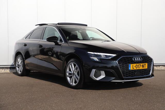 Audi A3 Limousine 30 TFSI Business edition Automaat Panoramadak Sportstoelen LED Virtual Cockpit Navigatie Carplay Android