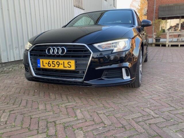 Audi A3 Cabrio 1.5 TFSI CoD 150 Pk Virtual cockpit Stoelver Stoelkoel DAB Navi Carplay Alcantara