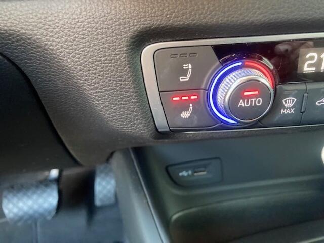 Audi A3 Cabrio 1.5 TFSI CoD 150 Pk Virtual cockpit Stoelver Stoelkoel DAB Navi Carplay Alcantara