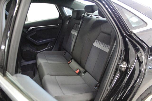 Audi A3 Limousine 35 TFSI Advanced edition | 1.5-150PK | ACC | DAB-RADIO | CARPLAY | NAVIGATIE | PDC | KEYLESS | CLIMA |