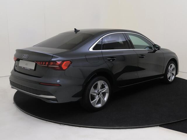 Audi A3 Limousine 30 TFSI S-tronic Advanced edition |Diefstalarm | Navigatie | Full Led koplampen en achterlichten | Sportstoelen | Privacy Glass | Audi Sound System