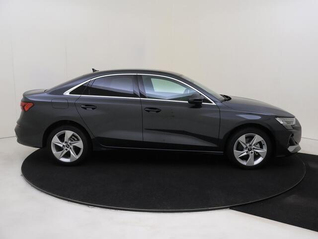 Audi A3 Limousine 30 TFSI S-tronic Advanced edition |Diefstalarm | Navigatie | Full Led koplampen en achterlichten | Sportstoelen | Privacy Glass | Audi Sound System