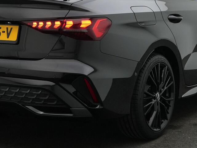 Audi A3 Limousine 30 TFSI 116 pk S-tronic S edition / S-Line | Glazen Panoramadak | Lichtpakket Pro ambient Light | Warmtewerend glas donker getint |