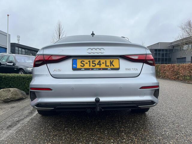 Audi A3 Limousine 35 TDI edition one | Adaptive Cruise Control | Trekhaak | Carplay | Digitaal Display | NAVI | Stoelverwarming